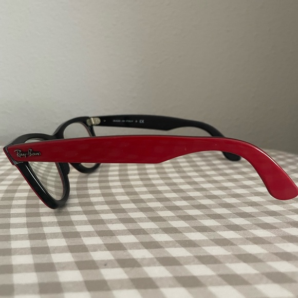 Ray-Ban Red Glass Frame - Picture 2 of 3